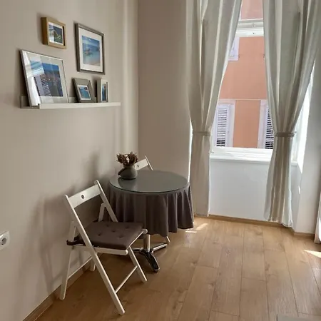 Check In Apartment