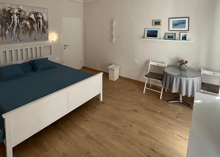 Check In Διαμέρισμα Πούλα