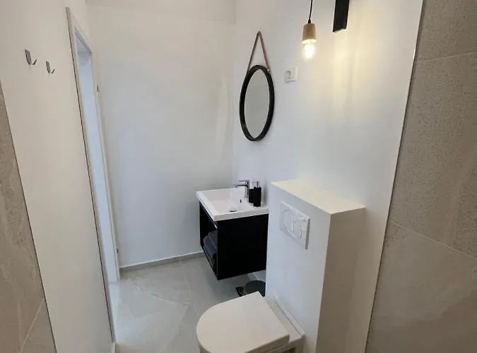 Check In Apartman *